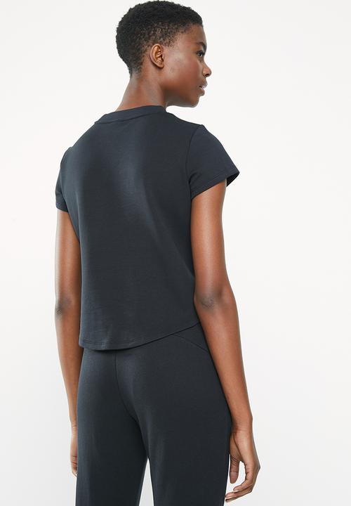 PUMA - Evostripe move sweat tee - black
