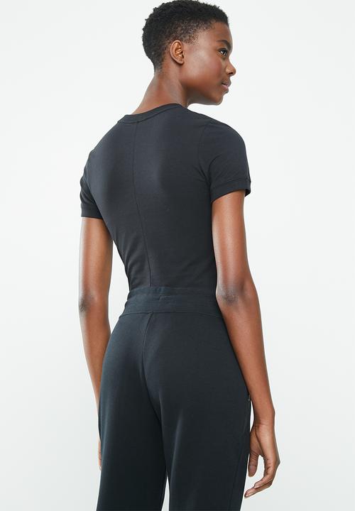 Nike - Nike essential bodysuit - black