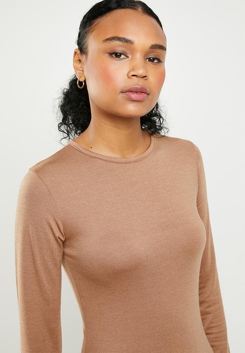 Missguided - Basic long sleeve crew neck midi dress - camel