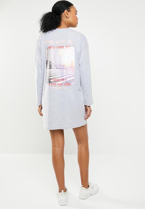 Missguided - Oversized long sleeve T-shirt dress 11th ave - grey