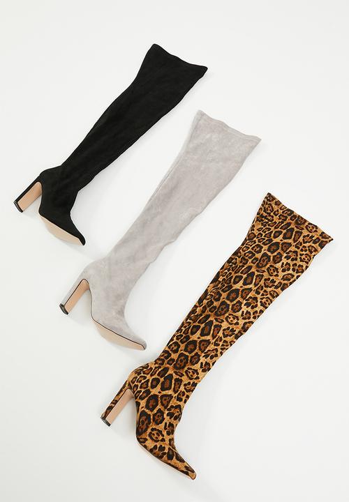 Public Desire - Pernille over the knee boot - light grey