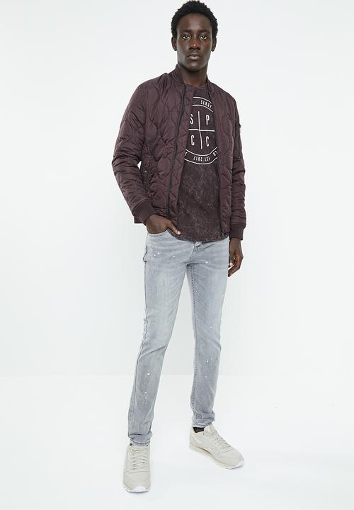S.P.C.C - White wash circle logo tee - burgundy