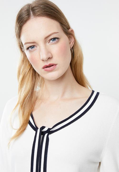 Vero Moda - Lynn glory v-neck knit top - cream