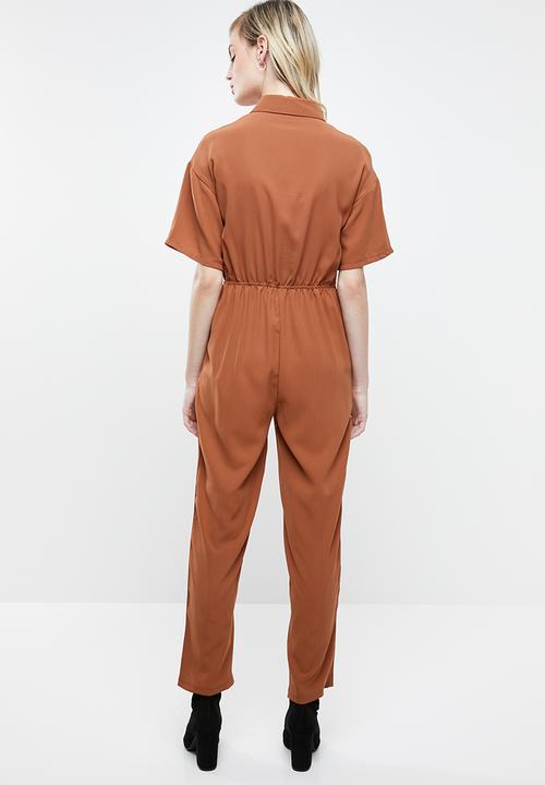 Missguided - Short sleeve utility jumpsuit - rust
