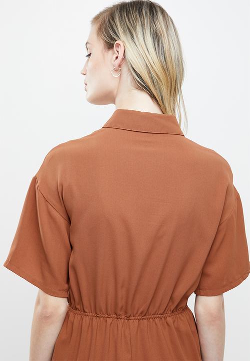 Missguided - Short sleeve utility jumpsuit - rust
