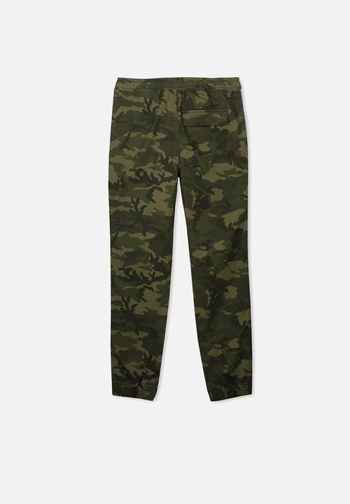 Cotton On - Rider jogger camo print pant - green