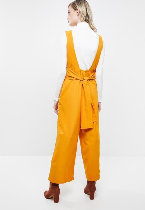 Superbalist - Woven jumpsuit with tie back - yellow