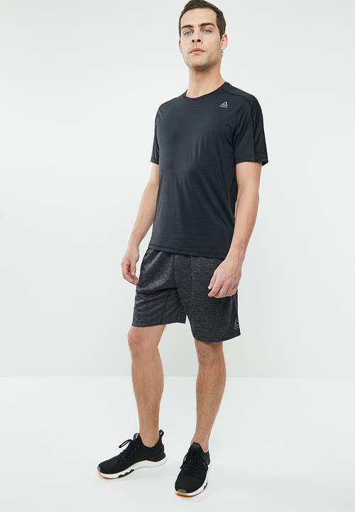 Reebok - Foundation graphic tee - black 