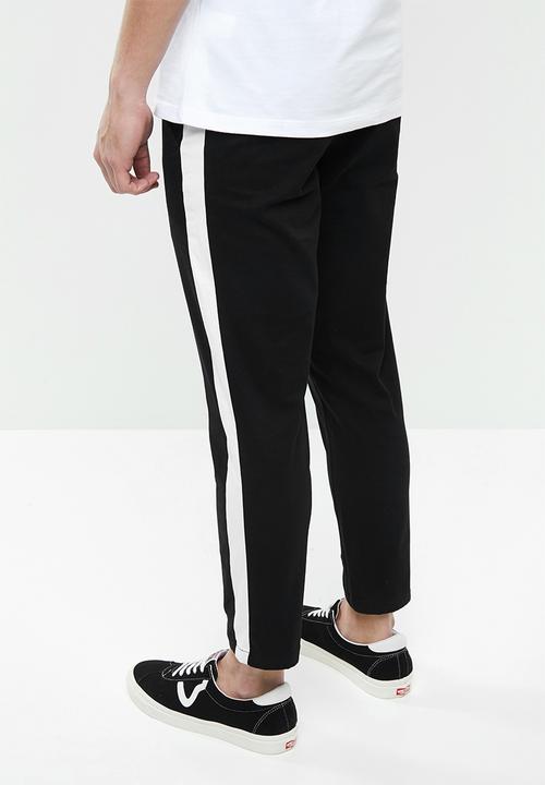 Superbalist - Cropped slim fit taped chino - black & White