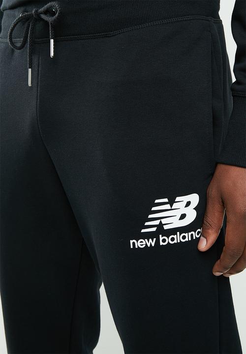 New Balance  - Essentials stacked sweatpant - black