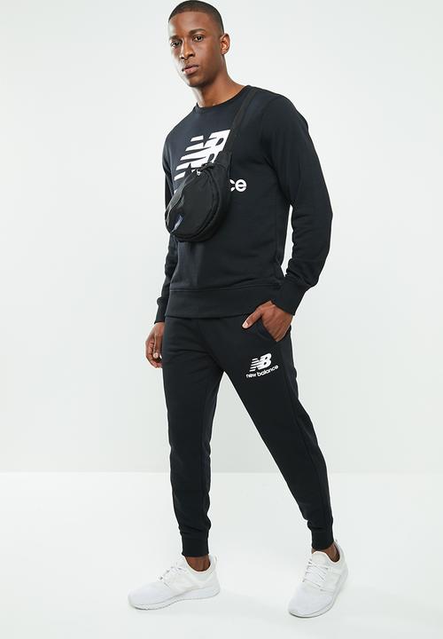New Balance  - Essentials stacked sweatpant - black