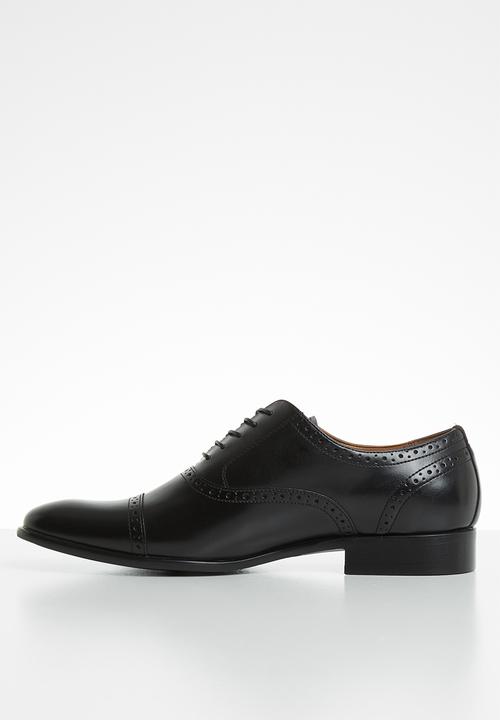 Call It Spring - Tayhler - black