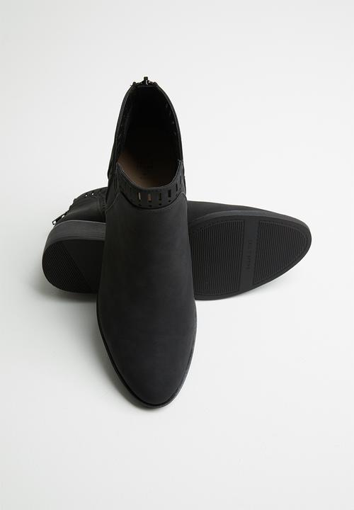 Call It Spring - Toplita1 boot - black syn