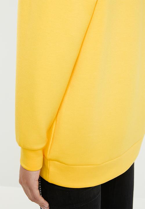 ONLY - Star long round neck sweat top - yellow