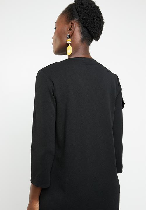 edit - 3/4 Dress with front frill - black