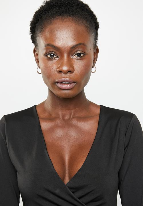 edit - Cross over long sleeve top - black