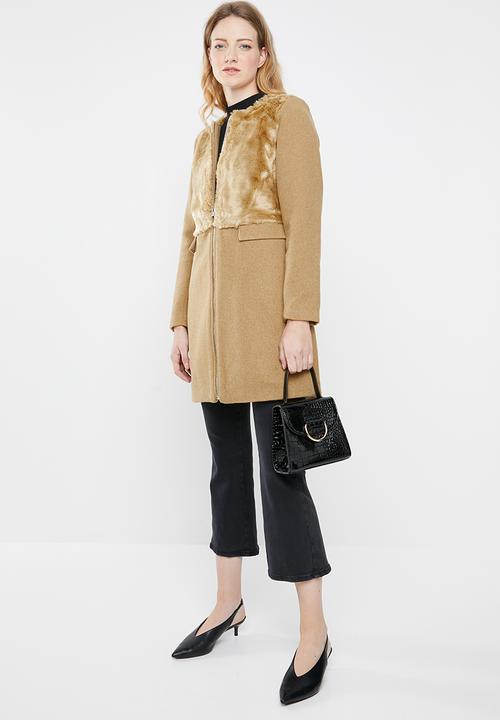STYLE REPUBLIC - Wool blend coat with faux fur - tan