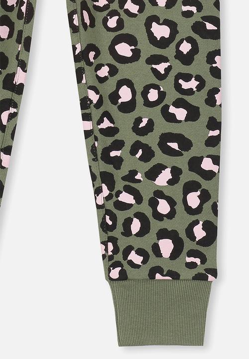 Cotton On - Kallie brushed leopard trackpant - multi