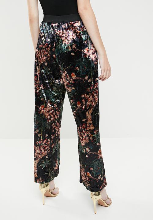 ONLY - Alex wide printed velvet pants - black
