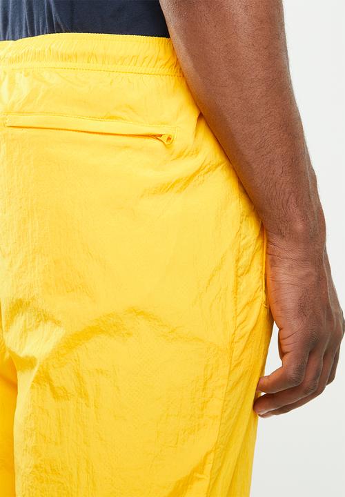Nike - Hbr pant woven statement - yellow