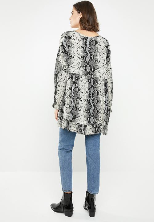 Revenge - Long sleeve snake print tunic - black & beige