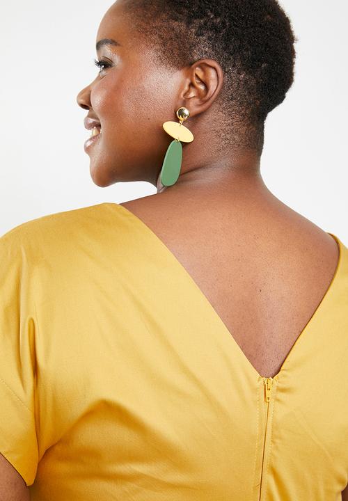 AMANDA LAIRD CHERRY - Plus size zweli v neck dress - yellow
