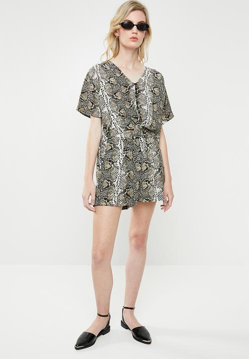 Superbalist - Tie front blouse snake print blouse - multi