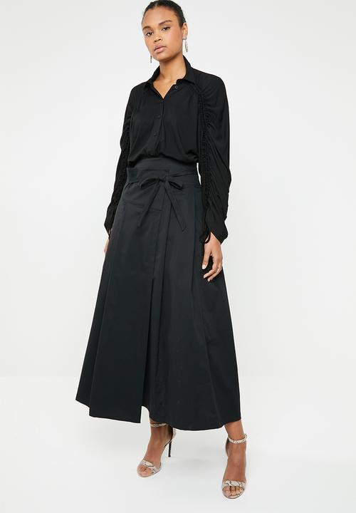 AMANDA LAIRD CHERRY - Khothatso volume sleeve shirt - black