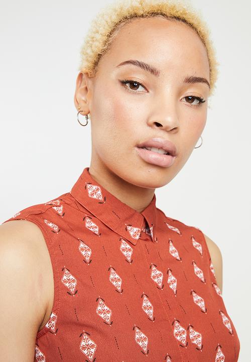 c(inch) - Basic sleeveless shirt - rust
