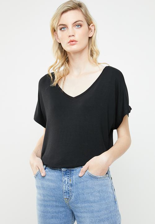 MANGO - V-neck T-shirt - black
