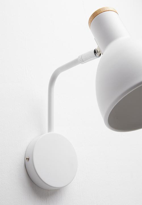 Sixth Floor - Sia wall lamp - white