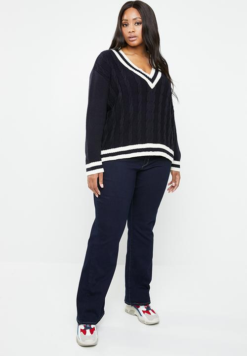 STYLE REPUBLIC PLUS - Cable knit v-neck jersey - navy