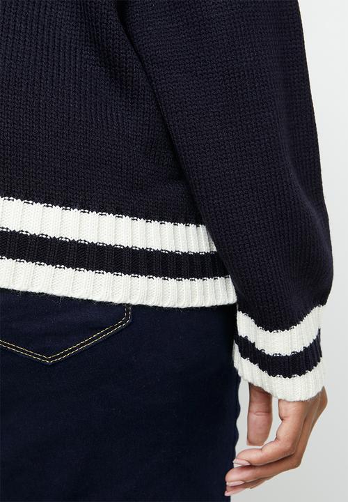 STYLE REPUBLIC PLUS - Cable knit v-neck jersey - navy