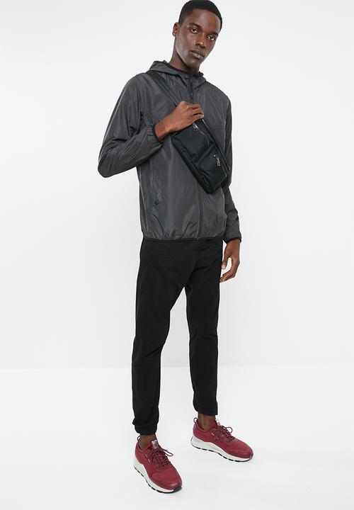 Brave Soul - Peppkb lightweight hooded windrunner - charcoal