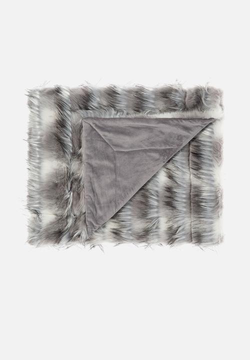 Linen House - Merle faux fur throw - grey