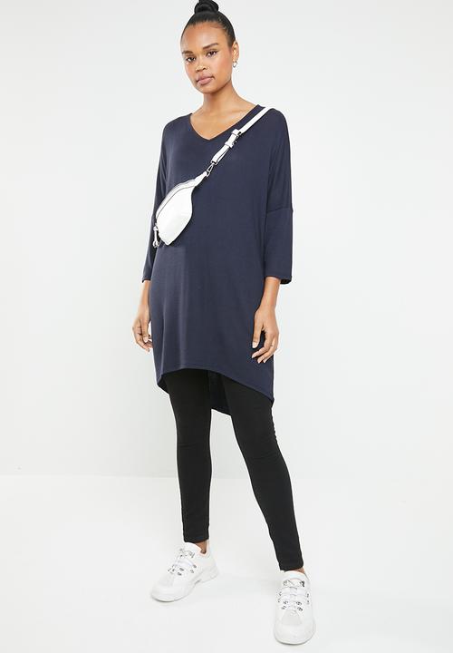 Vero Moda - Paya 3/4 V-neck long top - navy