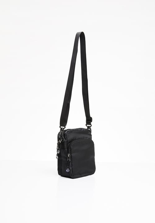 Superbalist - Channing flight bag - black