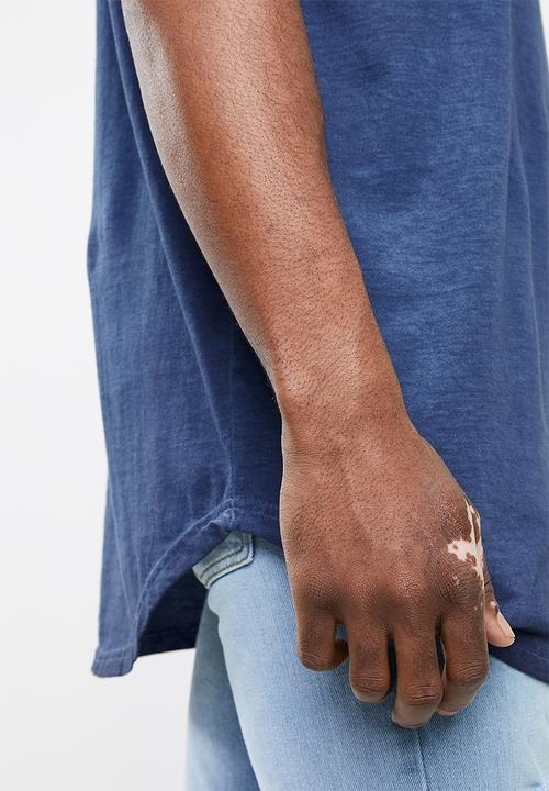 Brave Soul - Busted crew neck longline curved hem tee - blue