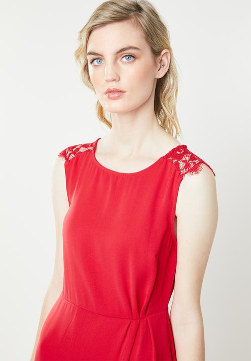 Vero Moda - Lissa lace cap sleeve dress - red