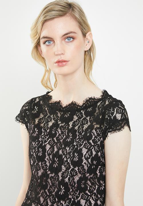 Vero Moda - Jackie capsleeve fit and flare dress - black