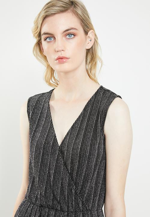 Vero Moda - Wiona sleeveless v front dress - black & silver 