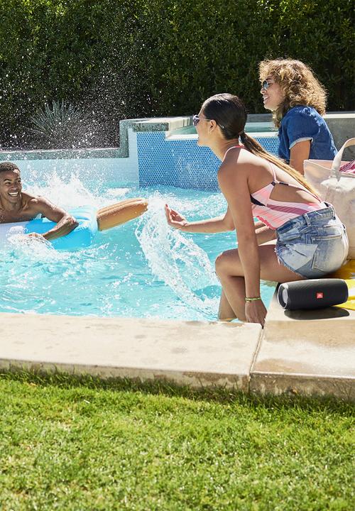 JBL - Charge 4 bluetooth portable speaker - black