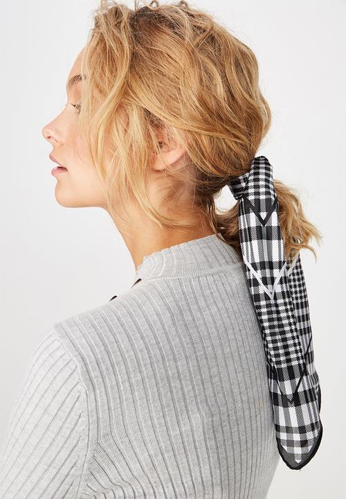 Cotton On - Soho check satin scarf - black & white