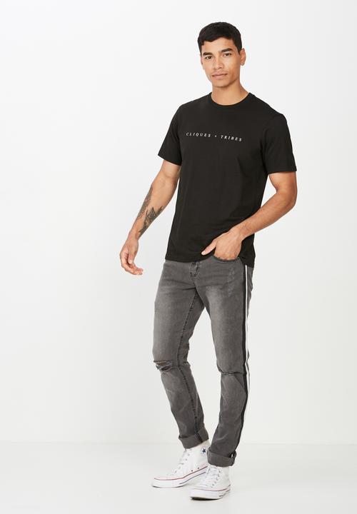 Cotton On - Tbar urban tee - black