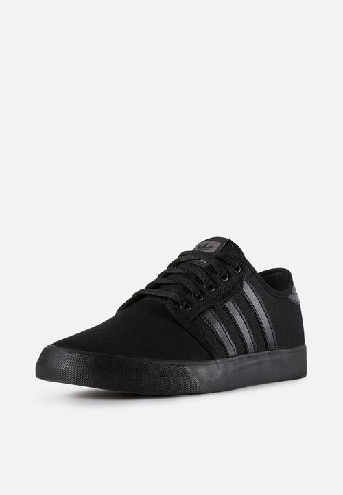 adidas Originals - Seeley - core black/core black/core black