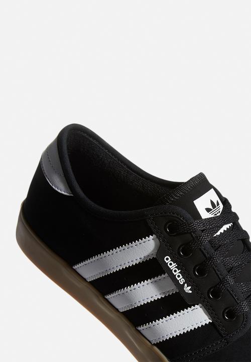 adidas Originals - Seeley - core black/ftwr white/gum