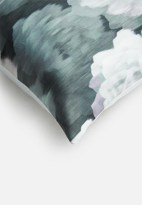 Grey Gardens - Velvet rose cushion cover - teal