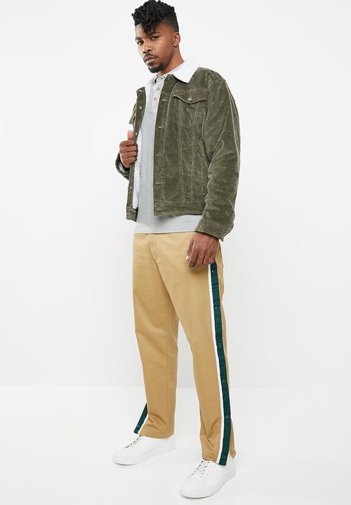 Superbalist - Corduroy full lined sherpa trucker jacket - green