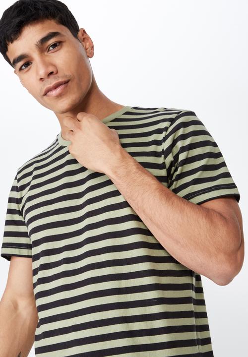 Cotton On - Tbar premium short sleeve tee - green & black 
