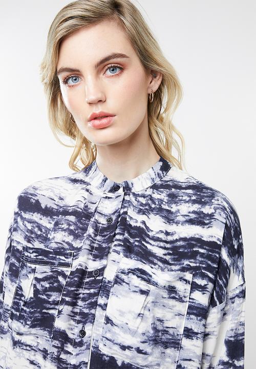 Superbalist - Kitty tie longer length shirt - blue & white